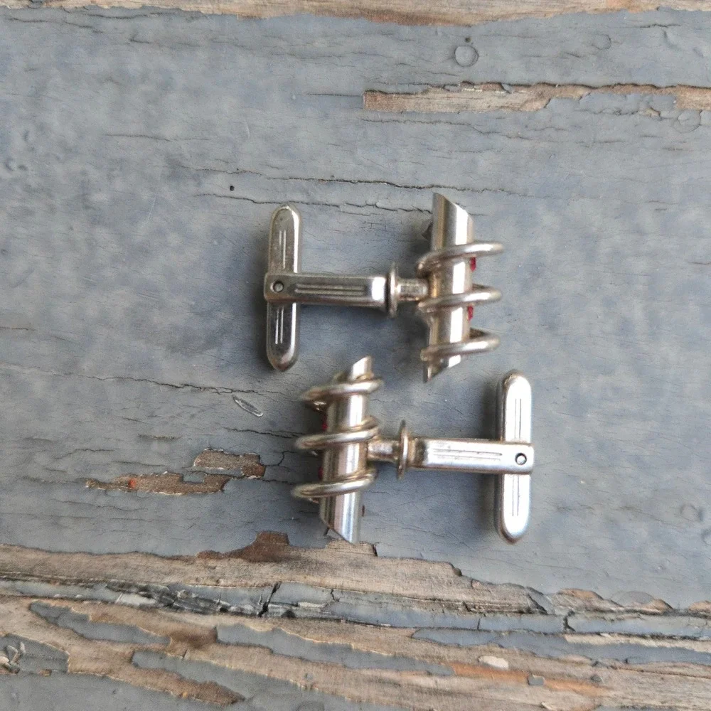 VTG Metal Art Cufflinks Vintage Corkscrew Wine Barware OS Mens Silver Red Spiral